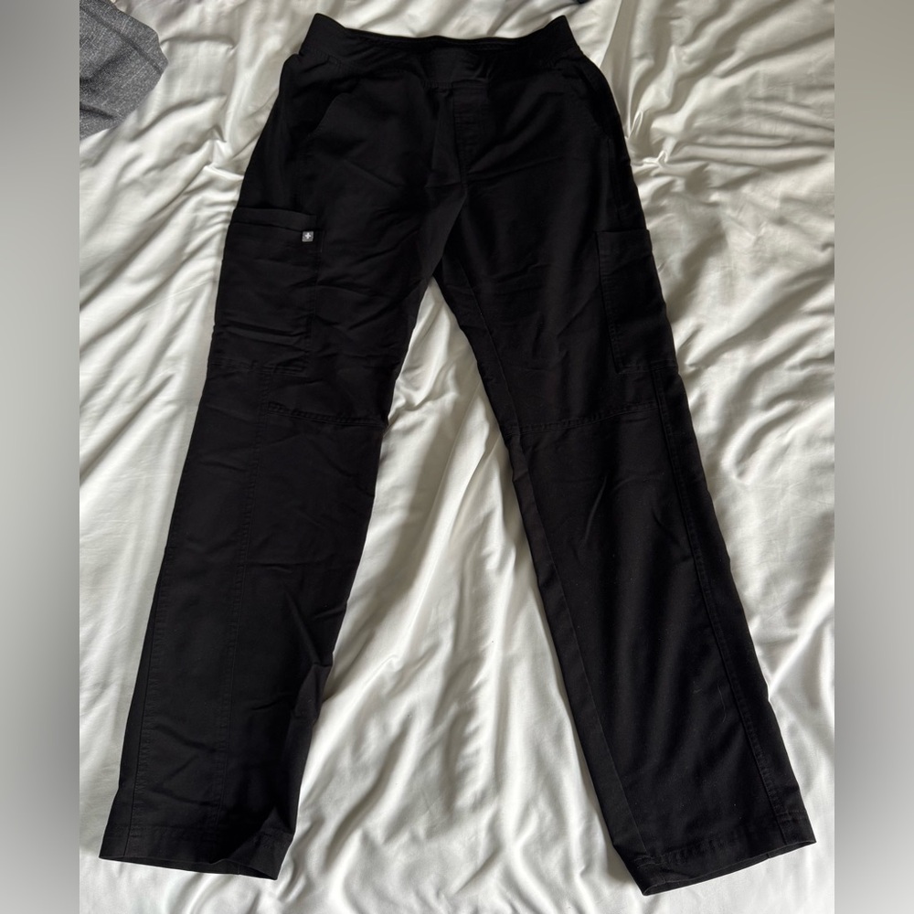 Figs axim cargo scrub pant
